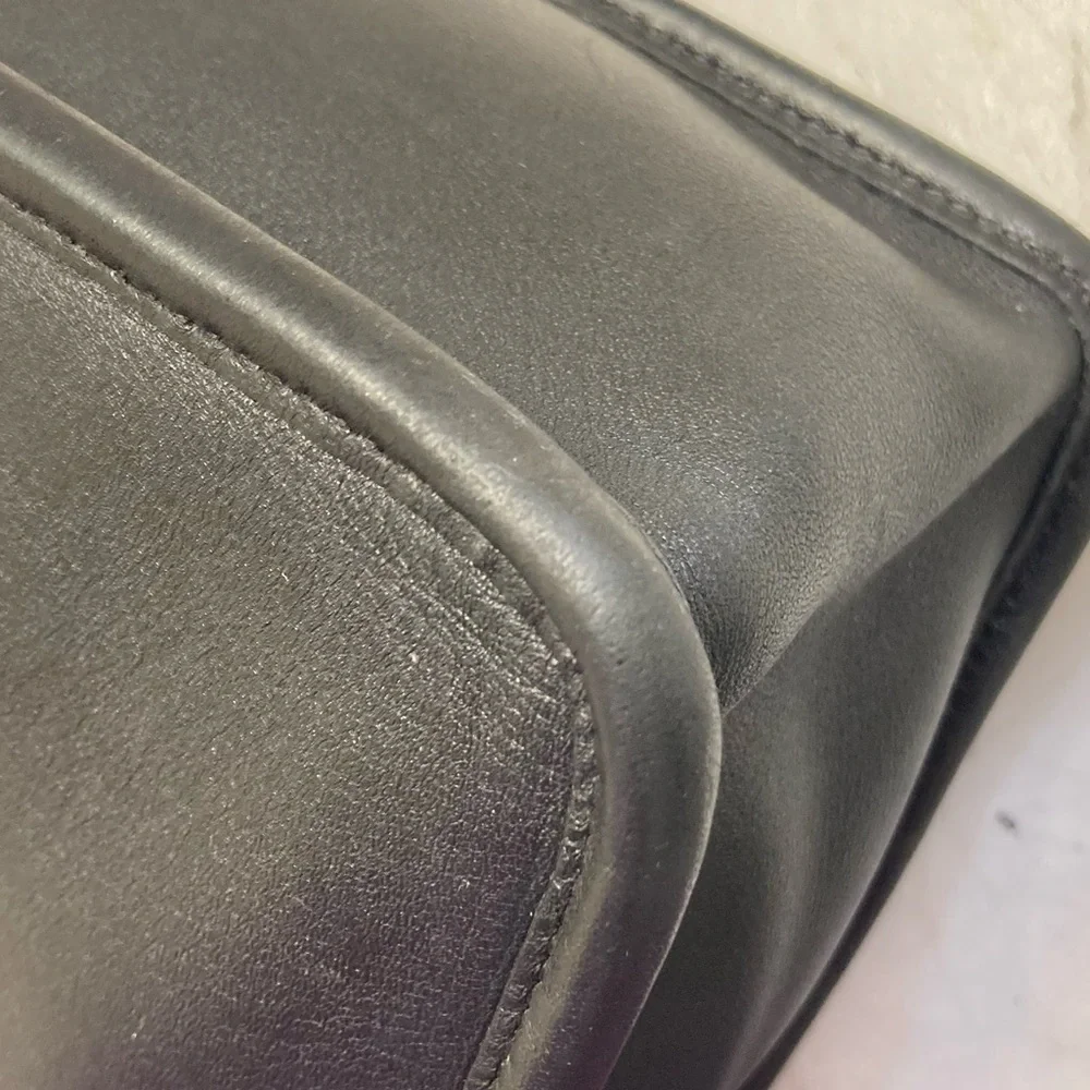 Coach vintage black leather Willis bag